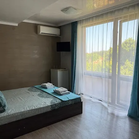 морска звезда 게스트하우스 아크토폴